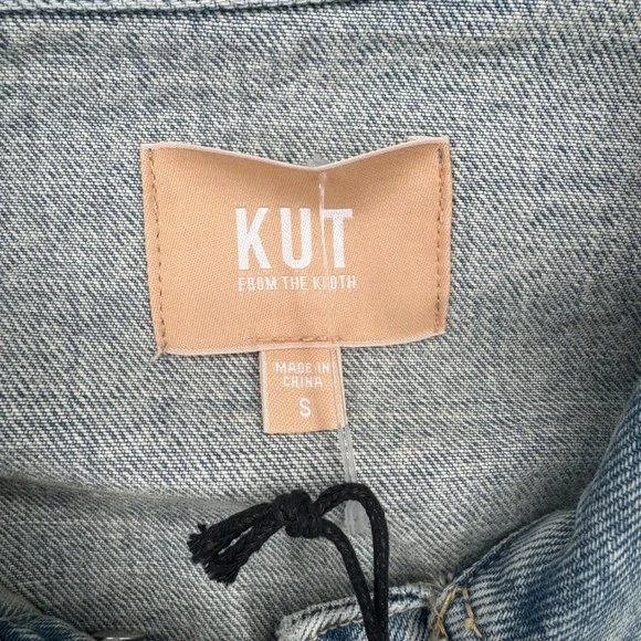 KUT from the Kloth Quinn Button Front Panel Jacket Light Wash Denim  Small - Picture 3 of 6